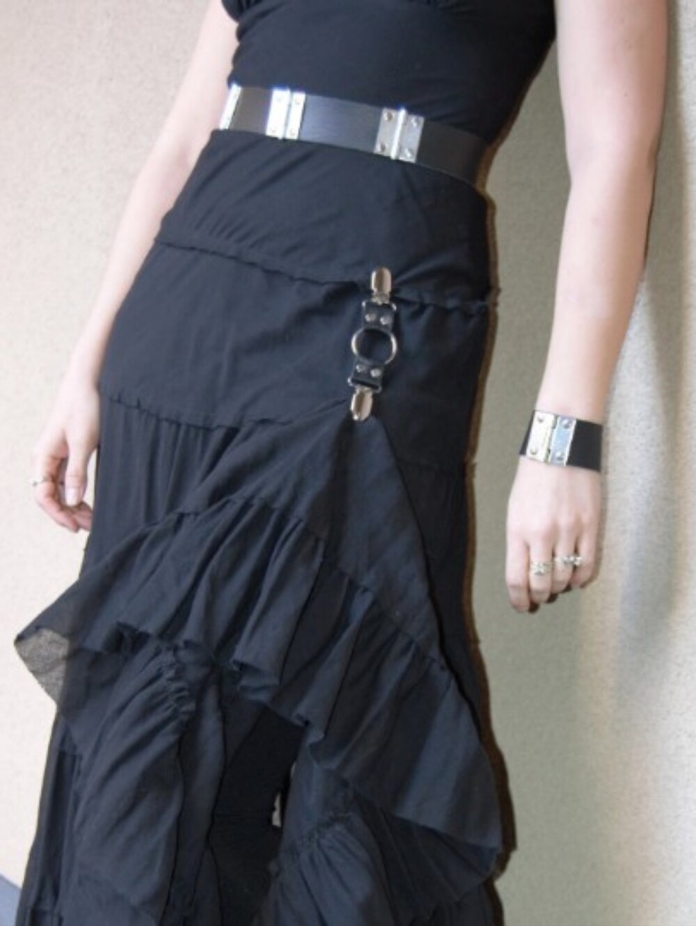 Black Leather Midi Cinch Clip W/ Black Clips, DIY Tailoring, New, Handmade - Picture 5 of 5